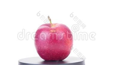 红苹果旋转一圈.. 水果。 收获。